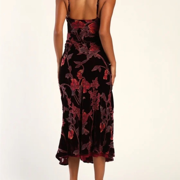 Divine Allure Burgandy Floral Burnout Velvet midi dress - Picture 3 of 3